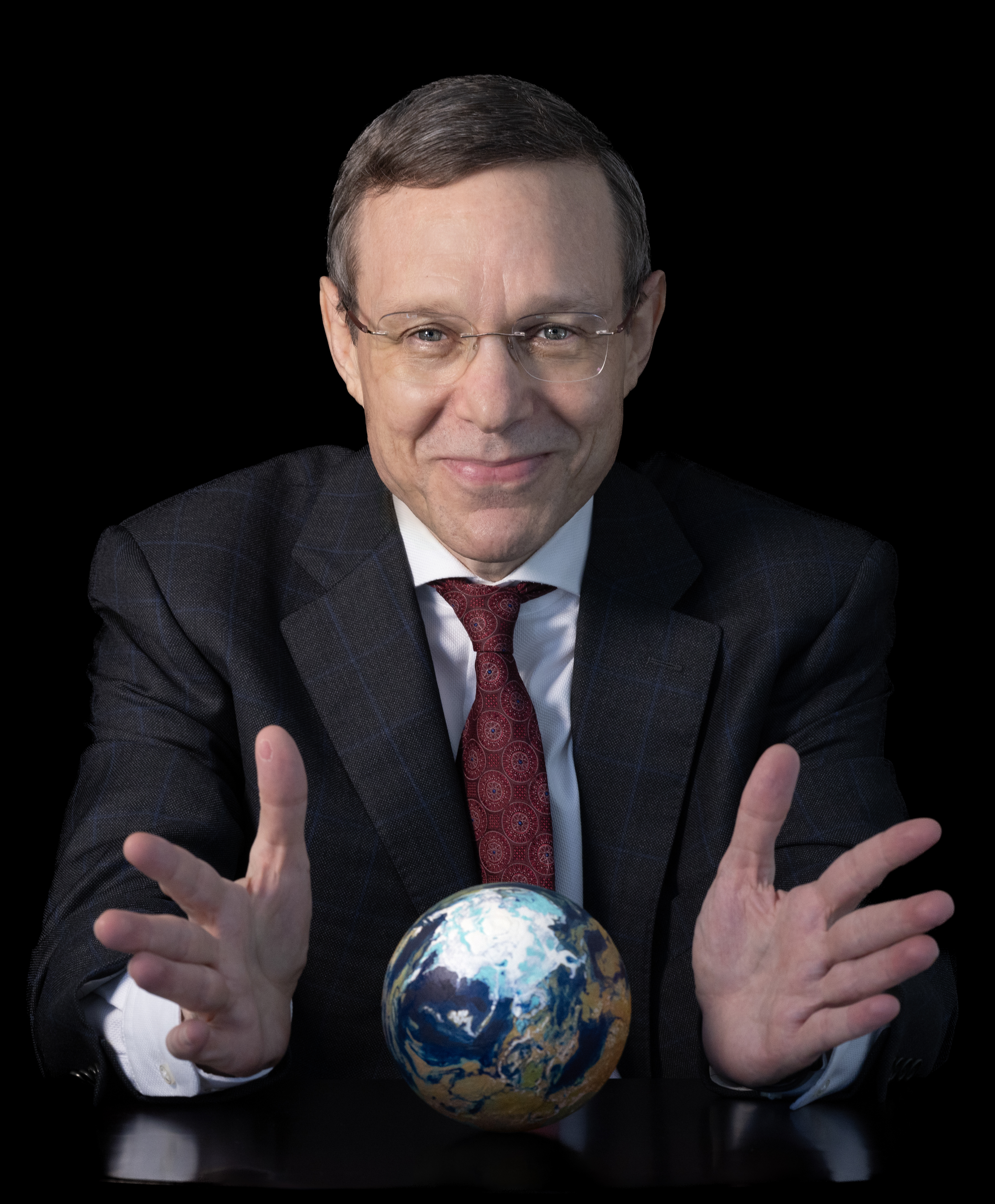 Avi Loeb - Harvard University Astrophysicist and Director of the Galileo Project